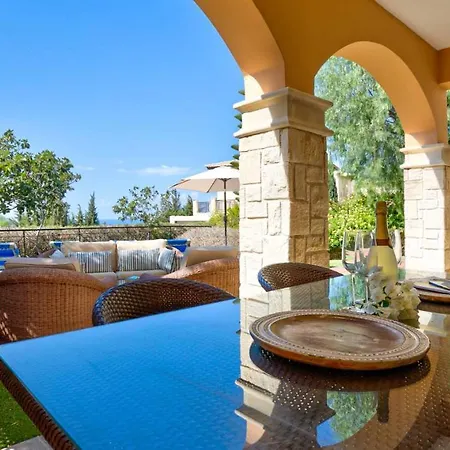 Bl02 - Ground Floor, South-facing Garden, Aphrodite Hills Apartment *