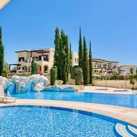 Bl02 - Ground Floor, South-facing Garden, Aphrodite Hills *